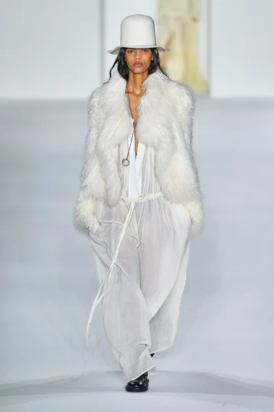 Look 33